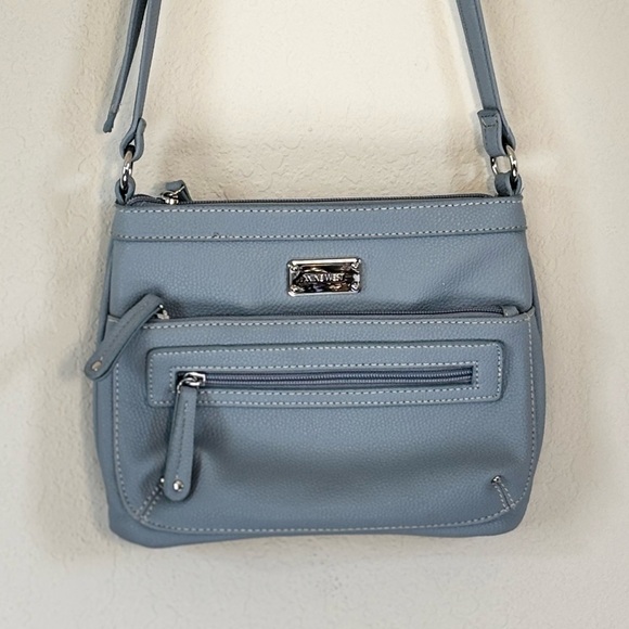 Nine West Handbags - Nine West Crossbody Purse. Never used.